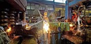 Einblick in die Produktion der Swiss Steel. (Bild: Pius Amrein (Emmenbrücke, 6. Februar 2015))