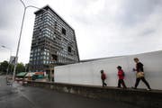 Das 19-geschossige neue Wahrzeichen von Zug. (Bild: Christof Borner-Keller/Neue ZZ)