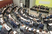 Blick in den Luzerner Kantonsratssaal zu Beginn der neuen Legislatur. (Bild Roger Grütter)