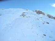 Die Anrissstelle der Lawine im Gebiet Laub oberhalb von Engelberg. (Bild: Kantonspolizei Obwalden (Engelberg, 14. November 2017))