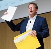 Fühlt sich missverstanden: Thomas Baur, der Leiter der Poststellen. (Bild: Peter Klaunzer/Keystone)