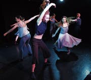 Sorgten mit ihrem Auftritt für Staunen und Rührung: die Tänzerinnen des Tanztheaters Baden. (Bild: Werner Schelbert (Steinhausen, 11. März 2018))