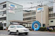 Die Firma Andritz Hydro im Krienser Zentrum. Bis Ende 2016 werden hier bis zu 35 Stellen in der Produktion abgebaut. (Bild Philipp Schmidli)