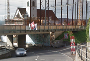 Brücke vom Gerbiweg über die Vorderbergstrasse wird repariert. (Bild: Google Street View)