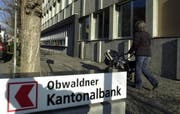 Beim Hauptsitz der Obwaldner Kantonlabank in Sarnen. (Bild Josef Reinhard/Neue OZ)