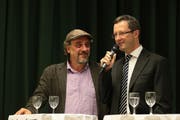 Andreas Fagetti (links) und Peter Keller am Wahlpodium unserer Zeitung in Stans. (Bild Roger Zbinden)