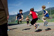 Neu werden die Obwaldner Gemeinden verpflichtet, Angebote für Schüler ausserhalb des regulären Unterrichts zu schaffen (Symbolbild). (Bild Corinne Glanzmann)