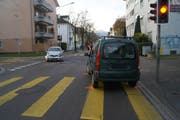 Unfall an der Kreuzung Industriestrasse/Lüssiweg in Zug. (Bild: PD)