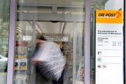 Die Postfiliale Würzenbach soll geschlossen werden. (Bild: Nadia Schärli (Luzern, 29. August 2012))