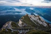 Blick vom Pilatus Richtung Vierwaldstättersee. (Bild: Keystone/Dominic Steinmann (12. September 2015))