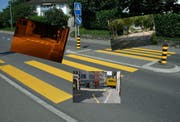 Viele Fussgängerstreifen in der Stadt Zug fallen durch. (Bilder: TCS, Bearbeitung rem)