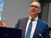 Detlef Trefzger, Konzernleiter von Kühne+Nagel, konzentriert sich auf Wachstum. (Bild: KEYSTONE/WALTER BIERI)