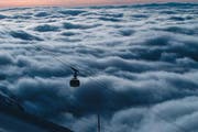 Über dem Nebelmeer: Eine Titlis-Rotair-Gondel. (Bild pd)