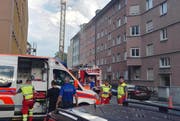 Aus dem rosaroten Block kommt Rauch. (Bild: Ramona Geiger)
