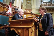 Ueli Maurer sitzt fest im Sattel – trotzdem bringt sich Magdalena Martullo-Blocher bereits als mögliche Nachfolgerin ins Spiel. (Bild: Yoshiko Kusano/EQ (Bern, 29. November 2016))