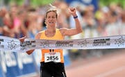 Laura Hrebec aus Collombey-Muraz VS laeuft als Erste ins Ziel und wird Schweizer Meisterin im Halbmarathon. (Bild: swiss-image.ch / Michael Buholzer)