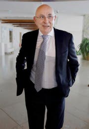 Michael van Praag, Präsident des holländischen Fussballverbandes. (Bild: AP/Thanassis Stavrakis)