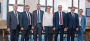 So präsentiert sich die Nidwaldner Regierung (von links): Joe Christen (neu), Josef Niederberger, Othmar Filliger, Michele Blöchliger (neu), Alfred Bossard, Res Schmid und Karin Kayser. (Bild: Corinne Glanzmann (Stans, 4. März 2018))