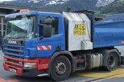 Mit Lastwagen wie diesem waren die Teerkolonnen unterwegs. (Bild Zollfahndung (Symbolbild).)
