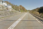 Hier rumpelts: Die Übergangsstelle zwischen den Bauelementen sorgt für Lärmemmissionen. (Bild: Google Streetview)