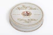 Eine Kirschtorten-Schachtel der Confiserie H. Höhn aus den 1920er-Jahren. (Bild: pd)