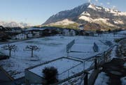 Das Gebiet Winkelriedhostatt (Bildmitte: der Sportplatz) zwischen dem Kollegi und dem Winkelriedhaus in Stans. (Bild Matthias Piazza/Neue NZ)