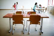 In Obwalden müssen künftig schulergänzenden Tagesstrukturen angeboten werden. (Symbolbild: Luzerner Zeitung)