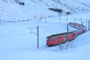 Die Matterhorn-Gotthard-Bahn bei Hospental. (Archivbild Leser Bruno Ringgenberg)
