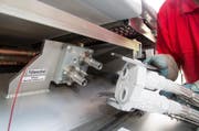 Grössere Dimensionen: So sieht der Ladestecker des neuen Elektro-Lkws aus. (Bild: pd)