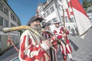 Die Obwaldner Fahne wird hochgehalten. (Bild: Pius Amrein (Sarnen, 30. April 2017))