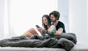 Lust auf Sex, Unlust auf die Pille. Zyklus-Apps boomen gerade, obwohl sie nur bedingt eine sichere Verhütung sind. (Bild: Willie B. Thomas/Getty (Berlin, 3. April 2016))