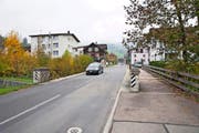 Die Rümligbrücke in Schachen soll doppelt so breit und um einen Meter erhöht werden. (Bild Manuela Jans)