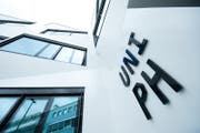 Wollen ihre Zusammenarbeit neu regeln: Die Pädagogische Hochschulen Luzern (Bild) und Zug. (Bild: Dominik Wunderli)