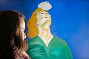 Manuela (16) im Büro ihrer Betreuerin vor einem Bild des Luzerner Künstlers Beat Bracher. Dieses könnte man auch als Situation eines dementen Menschen interpretieren. (Bild: Eveline Beerkircher)