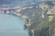 Die Axenstrasse mit Blick Richtung Brunnen. (Bild: PD)