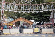 Erstmals wurden für die Sicherheit an der Määs auf dem Inseli massive Betonpoller aufgestellt. (Bild: Pius Amrein (Luzern, 4. Oktober 2017))