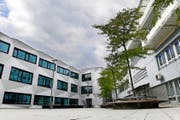 Die Universität Luzern erhält für den Aufbau und den Betrieb der neuen Wirtschaftsfakultät von diversen Stiftungen und Unternehmen Geld. (Bild Eveline Beerkircher)