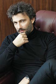 Jonas Kaufmann hat beide Parts gesungen. (Bild: Julian Hargreaves)
