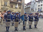 Der Fahnenmarsch auf dem Luzerner Kornmarkt. (Bild: Charleen Bretteville/LZ)