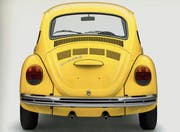 Der Superkäfer aus dem Jahr 1974: der VW 1303 mit grossen Rückleuchten, Elefantenfüsse genannt. (Bild: Prestel)