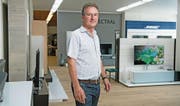 Expert-Enz-Inhaber Bruno Grüter in den neuen Räumlichkeiten an der Langsägestrasse. (Bild: Corinne Glanzmann (Kriens, 21. Juli 2017))