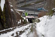 Die Bauarbeiten der Gütsch-Bahn haben am 2. Februar begonnen. (Bild: Pius Amrein / Neue LZ)