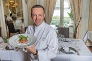 Thunfisch-Sashimi, angerichtet von Hugues Blanchard, Küchenchef des Restaurants Olivo im Casino Luzern. (Bild: Boris Bürgisser / Neue LZ)