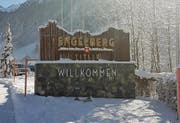 Die neue Tafel am Ortseingang von Engelberg. (Bild: PD)