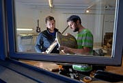 Der Gitarrenhersteller Relish zieht nach Sempach. (Bild: Archiv LZ)