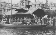 Das ehemalige Clubhaus des Yacht Clubs Luzern am Nationalquai. Im Hintergrund ist das Casino-Gebäude zu sehen. Bild: PD