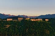 Das neue Bürgenstock-Resort im Abendlicht. (Bild: Reportair, 22. August 2017)