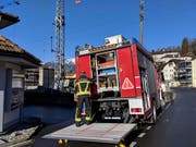 Die Feuerwehr Stützpunkt Schwyz rückte mit dem Pionierfahrzeug an. (Bild: Geri Holdener, Bote der Urschweiz)