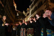 Szene vom Chrööpfelimee-Singen 2007. (Bild Christof Borner-Keller/Neue ZZ)