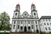Aussenansicht der Klosterkirche St. Urban (Bild: Roger Grütter)